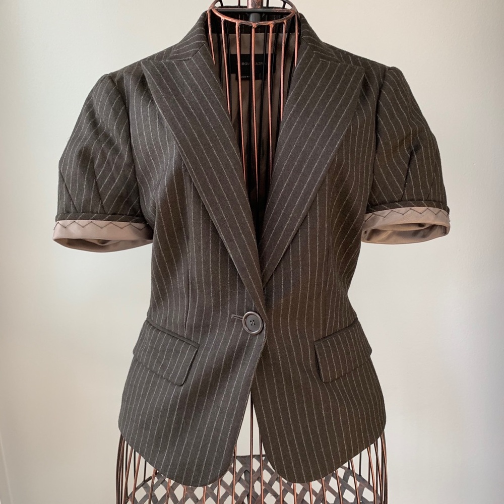 BCBG Max Azria Short Sleeve Mahogany Pinstriped Wool Blazer Sz XS